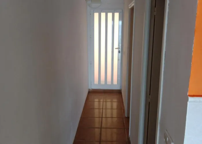 Hawai, Esc-2, 3-10 Apartment